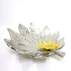 Plats et assiettes en ardoise gravée plaquée or Bol décoratif en aluminium Métal Classique Bol à fruits de bonne qualité - Product Image 6