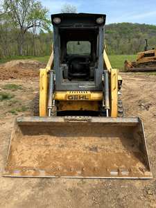 Entrega Rápida, Cargadora de Orugas GEHL RT215 Usada en Buen Estado, Certificada, Motor Perkins, Bomba Bosch, Rodamiento de Baja Resistencia - Product Image 6