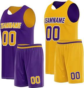 Ensemble d'uniformes de basket-ball réversible personnalisé - Maillot et short pour les jeunes hommes et femmes avec logo personnalisé, nom et numéro - Product Image 1