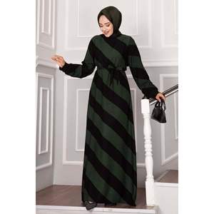 Robe modeste vert amande Vêtements confortables pour hijab - Product Image 1