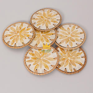 Juego de posavasos de laca de ratán hecho a mano más vendido en Vietnam, estilo de flor de mimbre para hoteles o restaurantes, venta al por mayor - Product Image 1