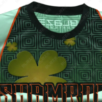 T-shirt personnalisé en couleur à manches longues et col rond coupe athlétique avec impression numérique de sublimation T-shirts pour hommes