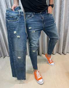 Pantalon en jean léger déchiré en toile de coton avec fermeture éclair super confortable Blue Wash pour hommes Fabriqué au Bangladesh - Product Image 3