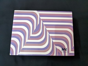 Caja de almacenamiento de joyería de madera con incrustaciones de resina de lujo, organizador hecho a mano con diseño geométrico vibrante, estilo Ángel, ecológico - Product Image 4