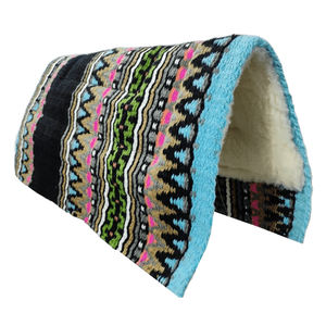 Tapis de selle en laine haute densité de qualité supérieure pour les chevaux Couches respirantes et confort supérieur pour la performance de l'équitation Doublure en tissu - Product Image 1