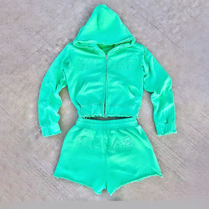 Sudaderas con capucha y pantalones cortos desgastados informales personalizados para mujer, conjunto de chándal de 2 piezas, forro polar de algodón 100% de alta calidad, transpirable y cómodo - Product Image 5