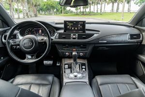 Audi A7 3.0T Quattro Prestige 2017 Usado, Motor V6 Supercargado de 333 hp, Tracción en las Cuatro Ruedas, Equipamiento de Alta Gama, Proveniente de un Clima Cálido - Product Image 2