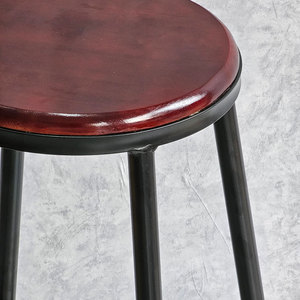 Taburete de Bar Redondo de Madera GBSK015 con Patas de Hierro con Recubrimiento en Polvo, Silla Alta de Estilo Industrial para Uso en Clubes - Product Image 3