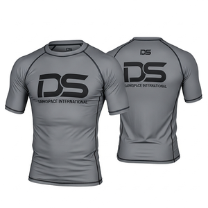 Haute qualité hommes Rash Guard personnalisable respirant écologique 100% Polyester vêtements de sport pour l'entraînement en gros à manches courtes - Product Image 4