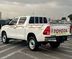 Usado para Toyota Hilux GL 2.7L V4 GCC-4x4 AWD Pickup, Pintura Original, Patrol Automático, Tamaño de Neumáticos R20, Interior de Cuero Oscuro, Turbo - Product Image 1