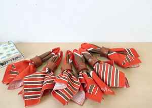 Juego de 4 Anillos para Servilletas de Madera de Diseño Único, Anillos para Servilletas de Madera Maciza de Color Marrón, Forma Redonda, para Mesa y Utensilios de Cocina - Product Image 3