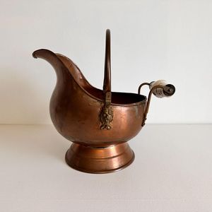Antique Finished Copper <b>Coal</b> Bucket with a Classic & Sturdy Design & Ideal for Adding Rustic Charm to a Fireplace - Product Image 3