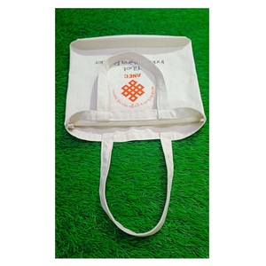 Sac fourre-tout en toile de coton personnalisé et élégant de créateur, essentiel quotidien réutilisable pour le rangement, l'épicerie et le sport. - Product Image 2