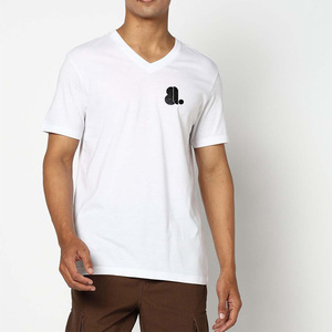 เสื้อยืดคอกลมผู้ชายแบบใหม่ สีพื้นเรียบง่าย แขนสั้น ขายส่ง เสื้อยืดคอกลมผู้ชายแขนสั้น ผ้าฝ้าย 100% - Product Image 1