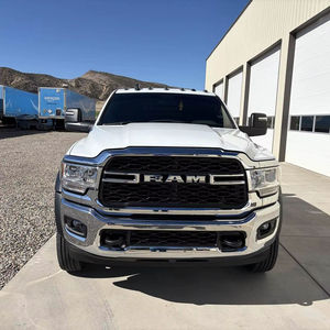 Prix d'usine – Camion plateau d'occasion 2024 Tradesman 5500 de 11 pieds – 360 CV, boîte automatique 6 vitesses, prêt à être expédié dans le monde entier - Product Image 1