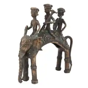 Handgemaakte Indiase Messing Antieke Drie Tribal Rijders Op Olifant Dhokra Sculpturen Beeldje Standbeeld Home Decor Gift Items SNC-481