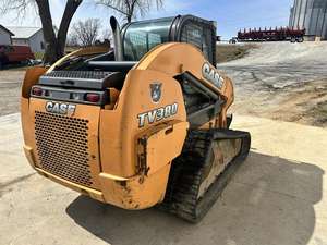 รถตักล้อยาง Case TV380 ปี 2011 สภาพดี พร้อมระบบปรับระดับอัตโนมัติ  ควบคุมการทำงานได้หลากหลาย  ประกอบด้วยชิ้นส่วนเครื่องยนต์และมอเตอร์ - Product Image 5