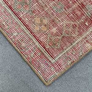 1.7x3.4 ft Rug, Vintage Turkish Small Rug, <b>Red</b> <b>Wool</b> Rug - Product Image 4