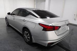 2020 Nissan Altima 2.5 S Automatic Sedan Left Hand <b>Drive</b> Leather Seats R19 Tires - Product Image 3