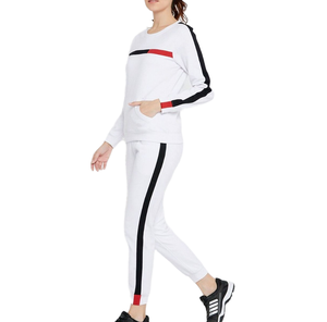 Survêtements pour femmes avec logo imprimé personnalisé, crop top, jogging élégant, tenue de sport, vêtements de sport, survêtement ajusté pour femmes - Product Image 3