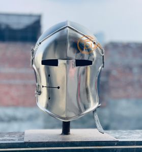 Casque Barbuta, armure de chevalier italien médiéval avec plaque faciale argentée, dôme noir et détails de ventilation en forme de croix - Product Image 3