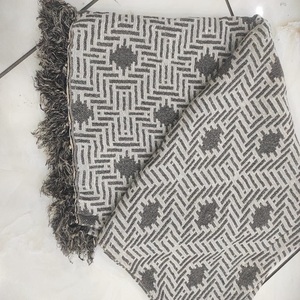 Customized Design Logo <b>Throw</b> Blanket Thick Blankets <b>for</b> <b>Sofa</b> Living Room Bed Room Decoration Woven Blanket - Product Image 2