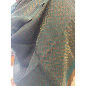 Bufanda de lana Deep Ocean con diseño zig zag y zari, larga, moderna, de punto liso para niñas, con logo personalizado para invierno - Product Image 1