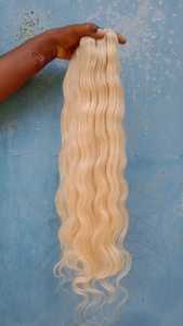 Hot Blonde 613 Extensiones de cabello humano virgen ondulado profundo ondulado recto natural Precio de fábrica Cabello Rubio 613 de alta calidad - Product Image 4