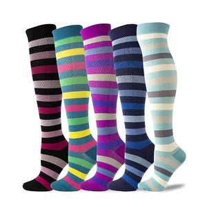 Calcetines Deportivos de Alta Calidad para Mujer, a Rayas, hasta el Muslo, de Punto Comprimido, Absorbentes de Sudor, para Primavera - Product Image 6