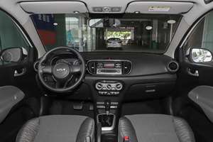 Usado para Pegas, Sedán Automático con Volante a la Izquierda, Euro VI, Gasolina - Product Image 5