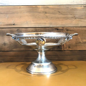 Soporte para pasteles y postres de acero inoxidable pulido con espejo de diseño moderno clásico Soporte para aperitivos de metal de gran tamaño de la mejor calidad - Product Image 1