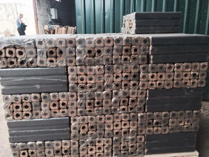 Pini Kay briquettes ไม้100% เส้นใยไม้4683 kcal/kg ขายส่งจากประเทศเยอรมนีเพื่อให้ความร้อน - Product Image 6