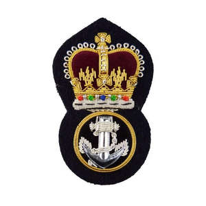 Badges brodés personnalisés avec logo, patchs brodés avec attache à épingle de sûreté, badges uniformes OEM/ODM - Product Image 1
