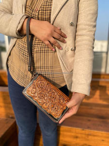 Nuevo bolso de mano de cuero con estilo occidental para mujer, bolso diseñado, superventas, tamaño compacto, bolsos de mano de cuero con herramientas - Product Image 2