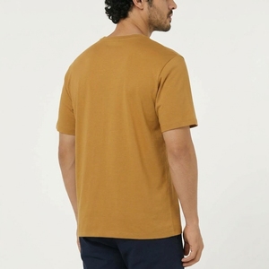 T-shirt pour homme en coton premium avec tissu doux, coutures soignées et design conçu pour un port quotidien décontracté et confortable. - Product Image 2