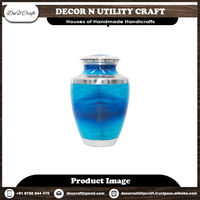 Urne de crémation en laiton de Style européen fabriqué à la main Vase en métal personnalisé pour cendres d'animaux de compagnie humain Design antique commémoratif décoratif