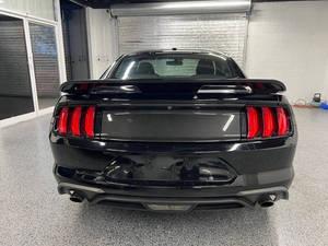 Ford Mustang EcoBoost 2018 en perfecto estado - Product Image 2