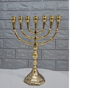 Vela de Chanukah ligera y fuerte chapada en plata hecha a mano Menorah se adapta a velas estándar de Hanukah hechas a mano - Product Image 1