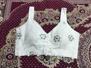 Hermosa y pura blusa tradicional india pakistaní de algodón khadi para fiestas elegantes, bodas, ocasiones casuales y bodas tradicionales. - Product Image 4