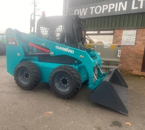 Sunward 75HP เครื่องยนต์ Kubota ใหม่/ใช้แล้วรถตักขนาดเล็ก swl 3230ส่วนประกอบหลักของมอเตอร์และกระปุกเกียร์มีประสิทธิภาพสูง - Product Image 3