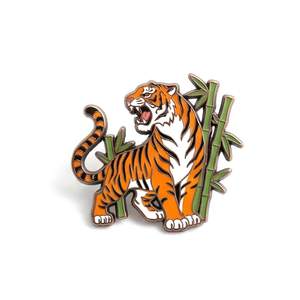 Épinglette en émail personnalisée Dragon Tigre Fantaisie du Zodiaque Chinois - Design Traditionnel en Zinc Plaqué Argent Sérigraphié - Product Image 4