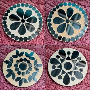 Posavasos modernos para fregona con acabado liso diseñados para hogares elegantes y mesas de oficina que ofrecen protección contra derrames - Product Image 1