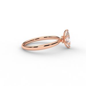 Anillo de Compromiso Solitario con Diamante Cultivado en Laboratorio, Corte Marquesa, Certificado por IGI, en Oro Amarillo/Blanco y Rosa de 14K - Product Image 4