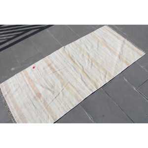 พรมวินเทจตุรกี ขนาด 2.5x5.7 ฟุต, พรมขนสัตว์โมร็อกโกสีขาวขนาดเล็ก - Product Image 3