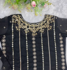 Ensemble de Kurti noir de concepteur de festival spécial pour les vêtements indiens et pakistanais nouvelle arrivée - Product Image 6