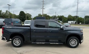 Voiture d'occasion en bon état, <span class=keywords><strong>Chevrolet</strong></span> <span class=keywords><strong>Silverado</strong></span> <span class=keywords><strong>1500</strong></span> LT <span class=keywords><strong>2021</strong></span>, prête à être expédiée - Product Image 5