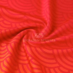 Uniforme de Fútbol Ligero, Transpirable y Cómodo, 100% Poliéster, Pantalones Cortos, Colores y Logotipo Personalizables, Ropa Deportiva de Alta Calidad - Product Image 4