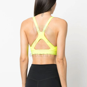 Vente de gros Meilleur soutien-gorge de sport grande taille pour dames Vêtements de gym et de yoga pour femmes confortables avec logo personnalisé Fabriqué au Pakistan - Product Image 5