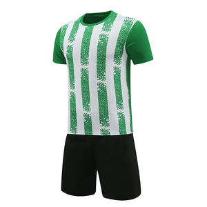 Vêtements de sport durables de meilleure qualité avec impression par sublimation pour entraînement de football, uniforme de couleur unie, maillot de football simple - Product Image 2