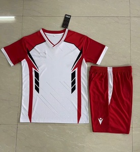 Méga vente de maillots de football personnalisables de haute qualité pour hommes uniformes de football personnalisés pour garçons prix indicatif - Product Image 3